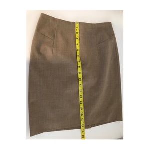 Halogen taupe pencil skirt 00P